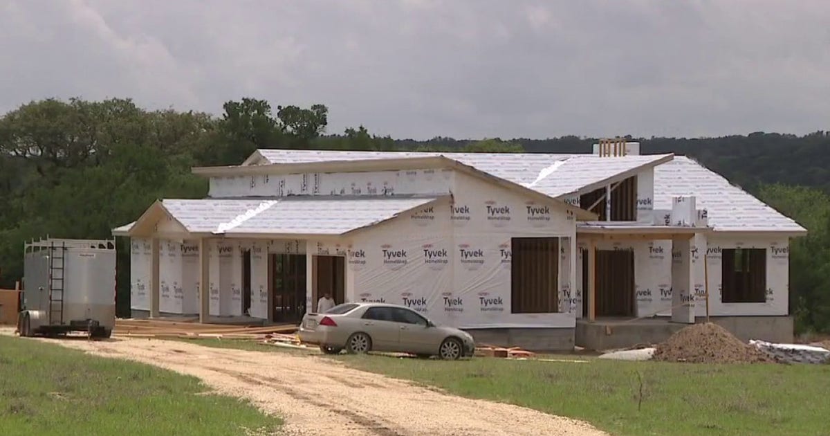 Bell County residents concerned Oncor's proposed 765 kV power line will cut through their property