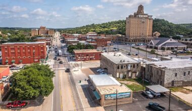 5 Best Towns Near Fort Worth For Retirees