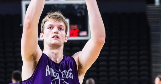 TCU Big Man Transfer Adam Stewart Commits to BYU