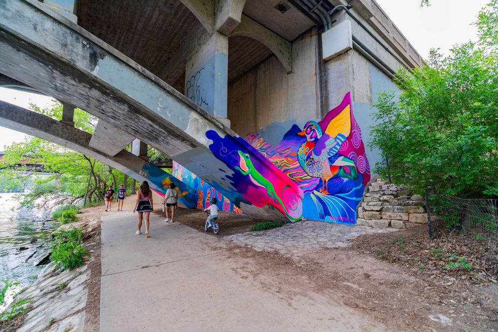 Tempo on the Trail: Victoria Marquez \u2013 Mural, Lamar Bridge