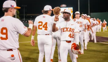 Texas Baseball Overcomes Early Deficit, Downs Texas A&M-Corpus Christi 14-7