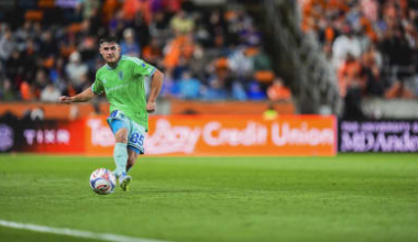 RECAP: Late goal lifts Sounders to gritty road win over Houston Dynamo