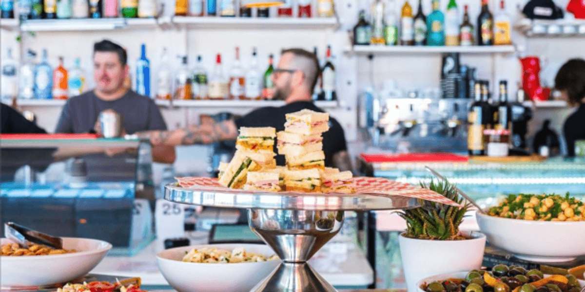 Italian café Uncle Nicky's to close Hyde Park location