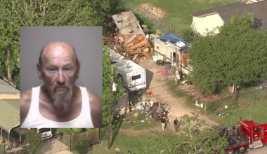 Authorities search Bacliff home of 'Texas Killing Fields' suspect James Dolphs Elmore Jr.