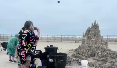 Crowds flock to Port Aransas for the final day of the Texas SandFest