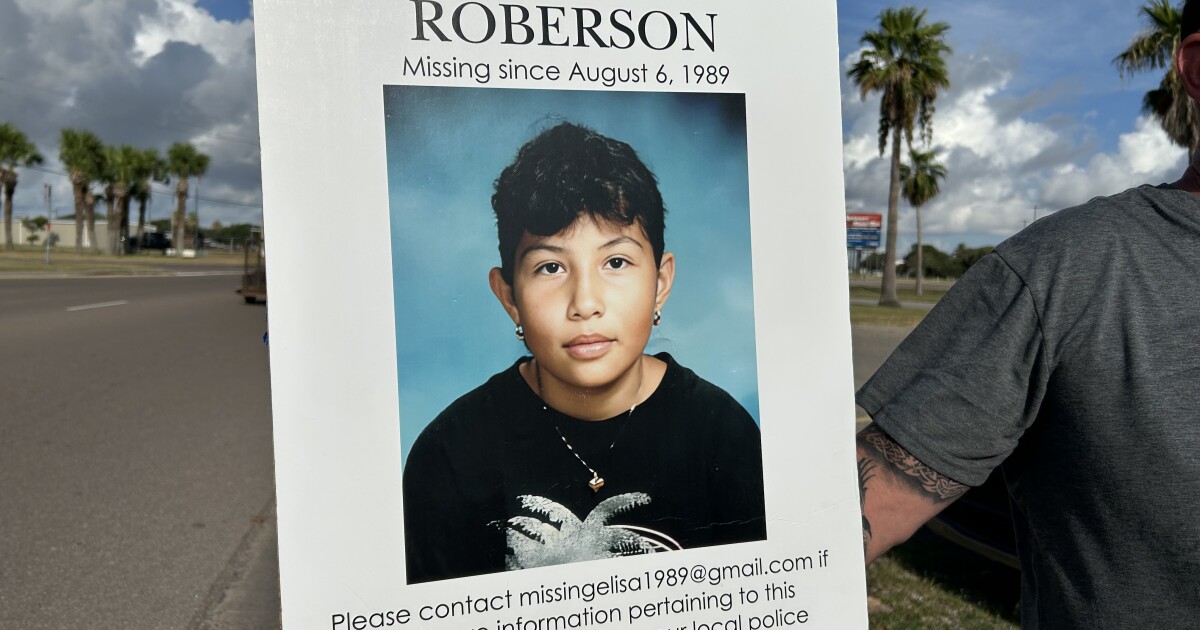 Police to release files in decades-old Elisa Roberson missing teen case