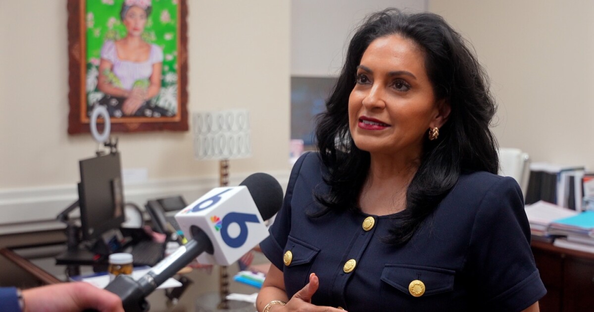 City Council advances removal process for Mayor Paulette Guajardo