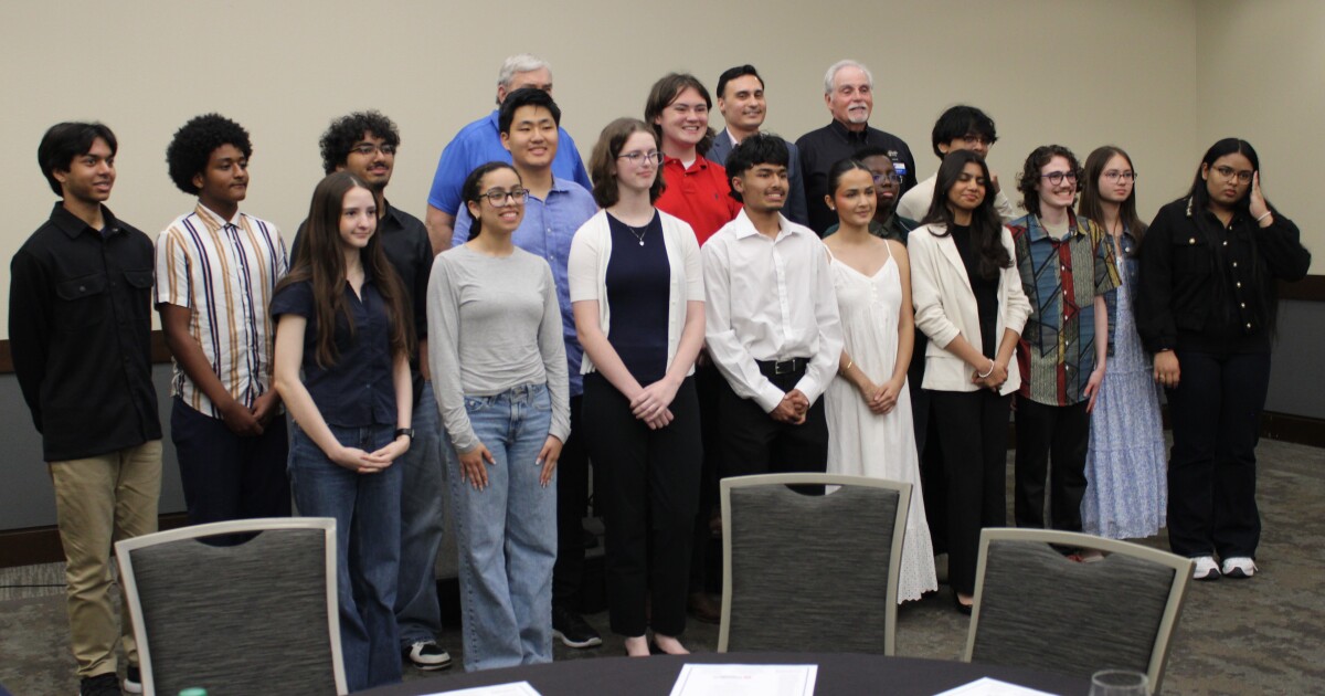 ‘It inspired me to think more about governmental issues’: Program introduces youth to city services