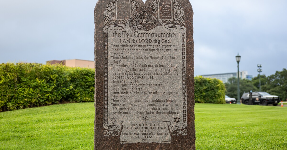 Ten Commandments requirement doesn't apply to Austin schools yet