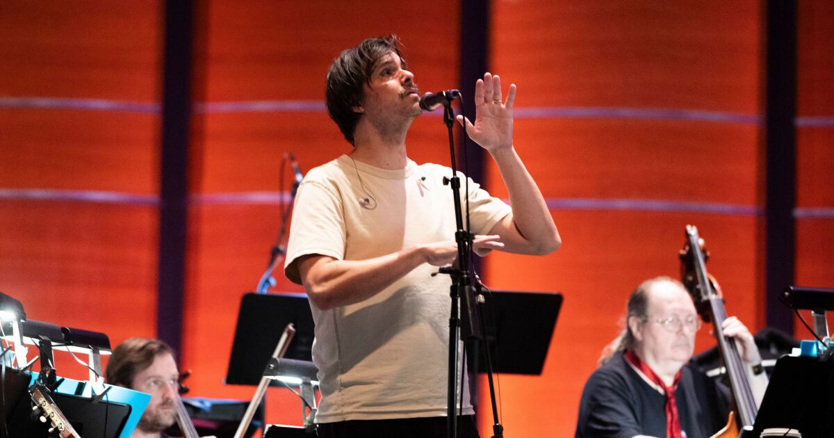 Austin Symphony, Dirty Projectors team up to perform at Fusebox