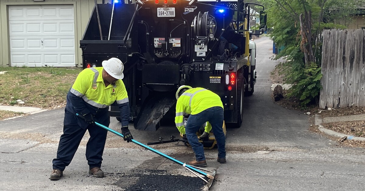 San Antonio Public Works promises to fix 10,000 potholes
