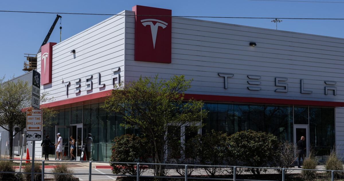 Travis County votes to withhold 9% of tax rebates from Tesla