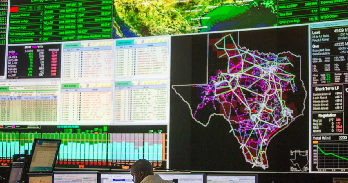 Texas lawmakers held a hearing on data centers. Here are 4 key takeaways
