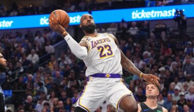 LeBron James' 30 points can't save injury-plagued Lakers from loss
