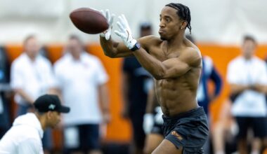 After pick swaps with Panthers, Bears draft Texas CB Malik Muhammad in fourth round at No. 124 overall