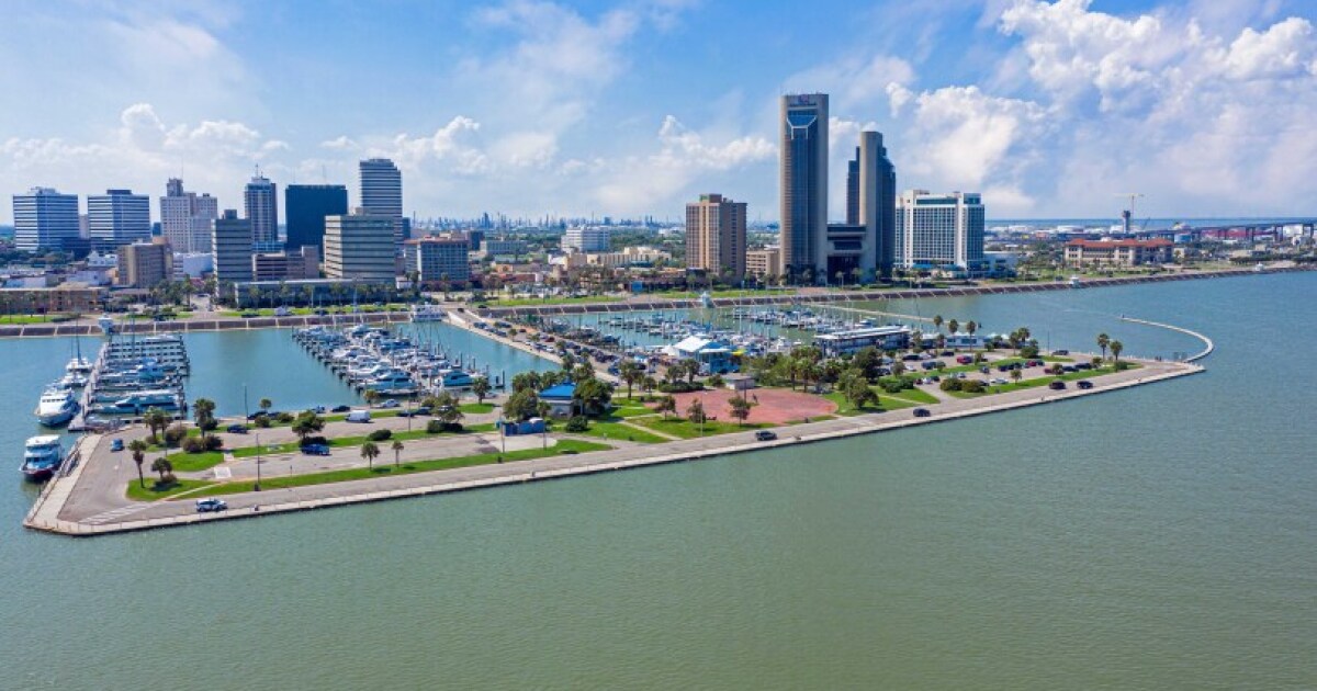 Moody's puts Corpus Christi under downgrade review again