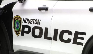 Houston $100M funding crisis: HPD overtime suspended as city hall, Austin clash over immigration policy
