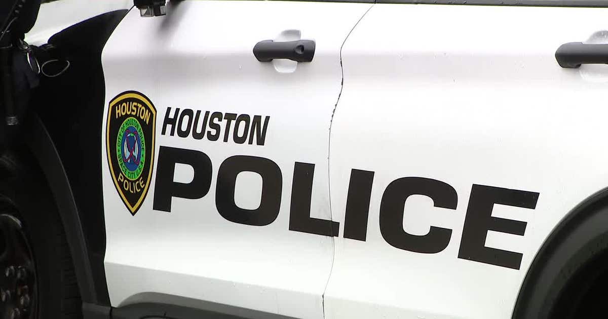 Houston $100M funding crisis: HPD overtime suspended as city hall, Austin clash over immigration policy