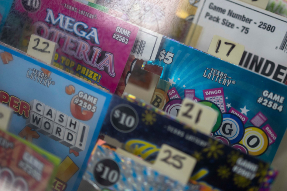 Former Texas lottery director re-indicted