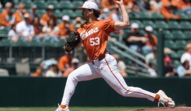 Texas baseball rallies from 5 down to beat Mississippi State and stay in SEC title hunt
