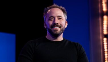 Dropbox CEO Drew Houston to step down after 19 years at cloud pioneer