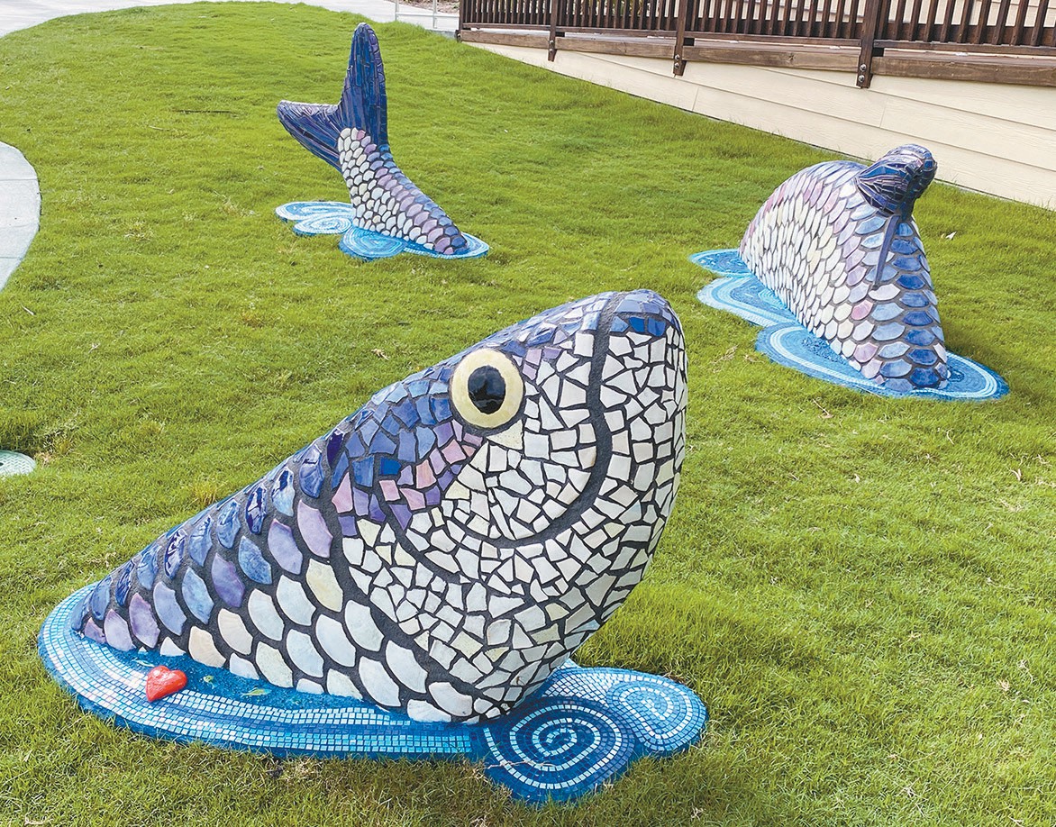 Tarpon sculpture installed at park