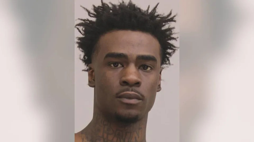 <div>18-year-old Jayveion Burnley (Source: Dallas County Jail)</div>