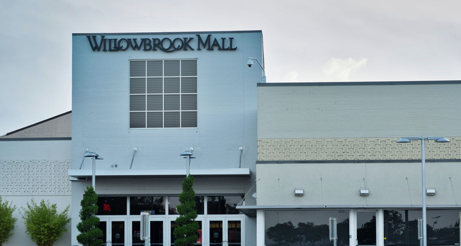 Houston mall forces teens to have chaperones on Saturdays
