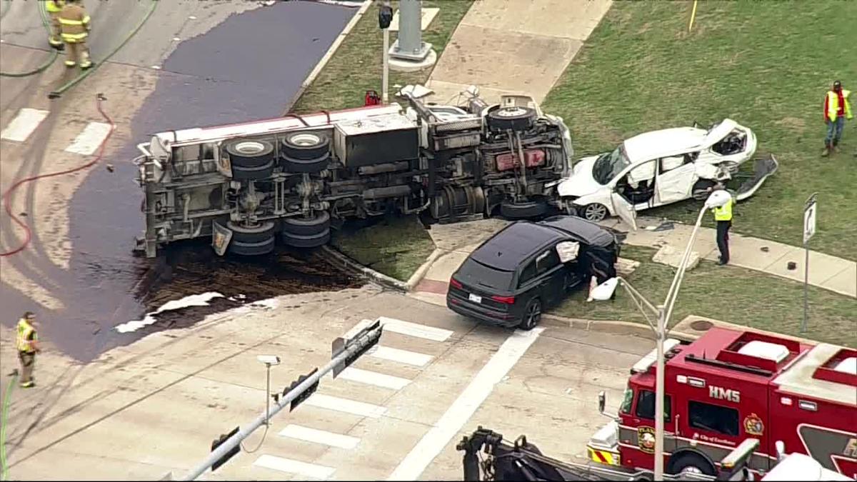 Hazmat crews work to stop oil spillage after three-vehicle crash in Plano