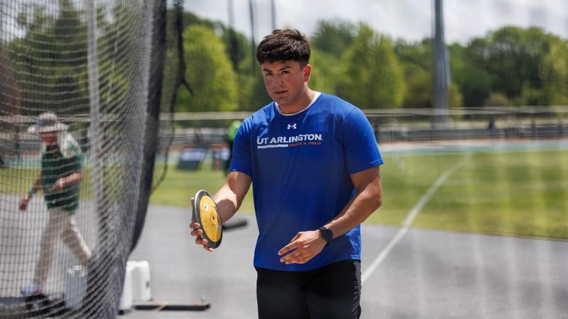 UTA Opens SMU Invite with Strong Performances