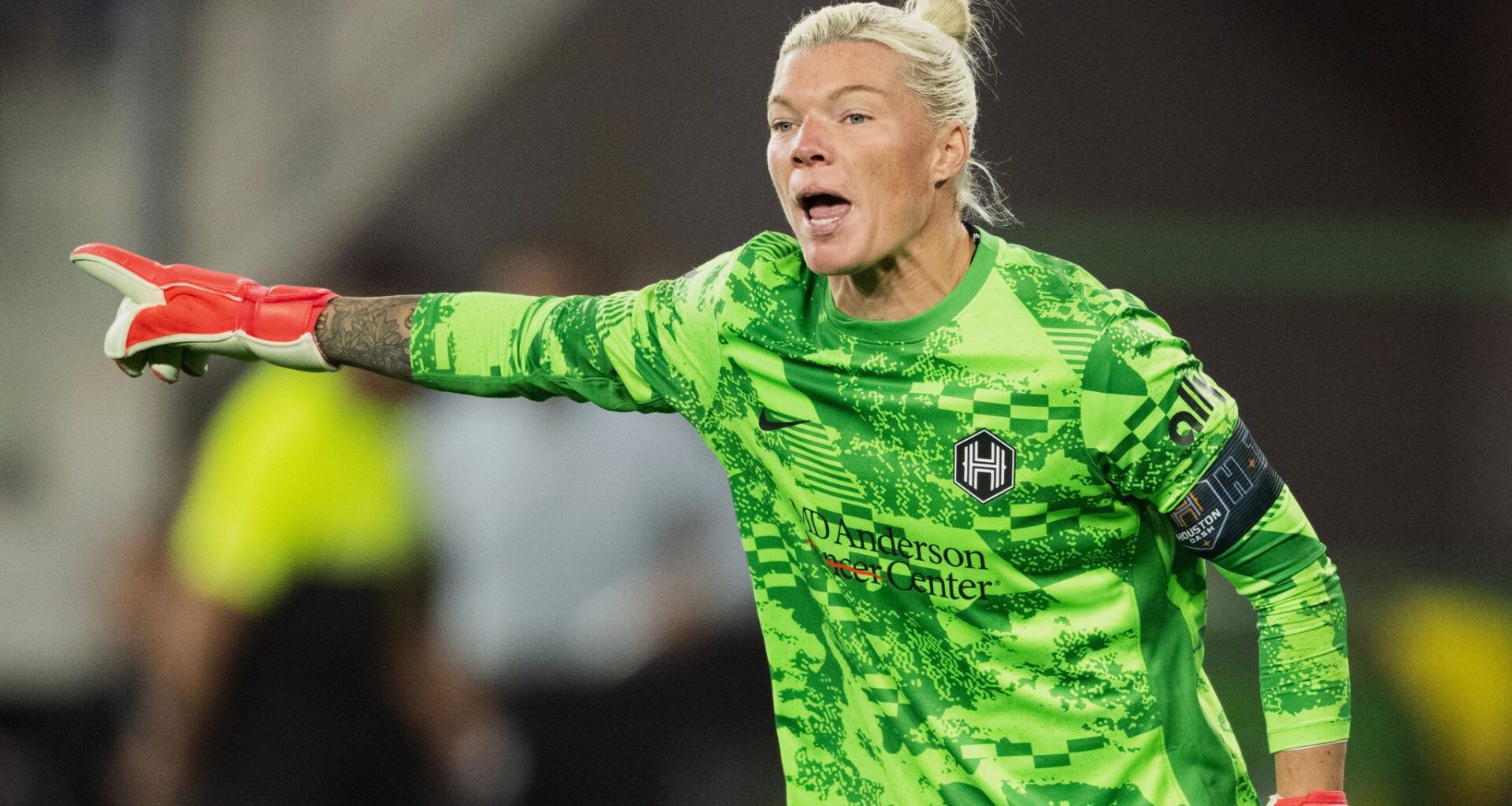 The Reign and the Dash play to a scoreless draw in rainy Houston