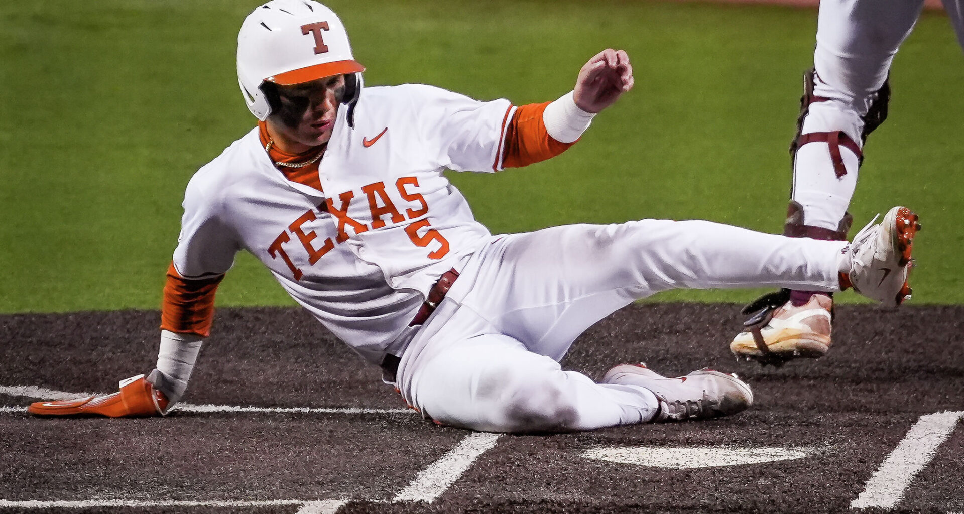 Recap from Horns' Game 1 win