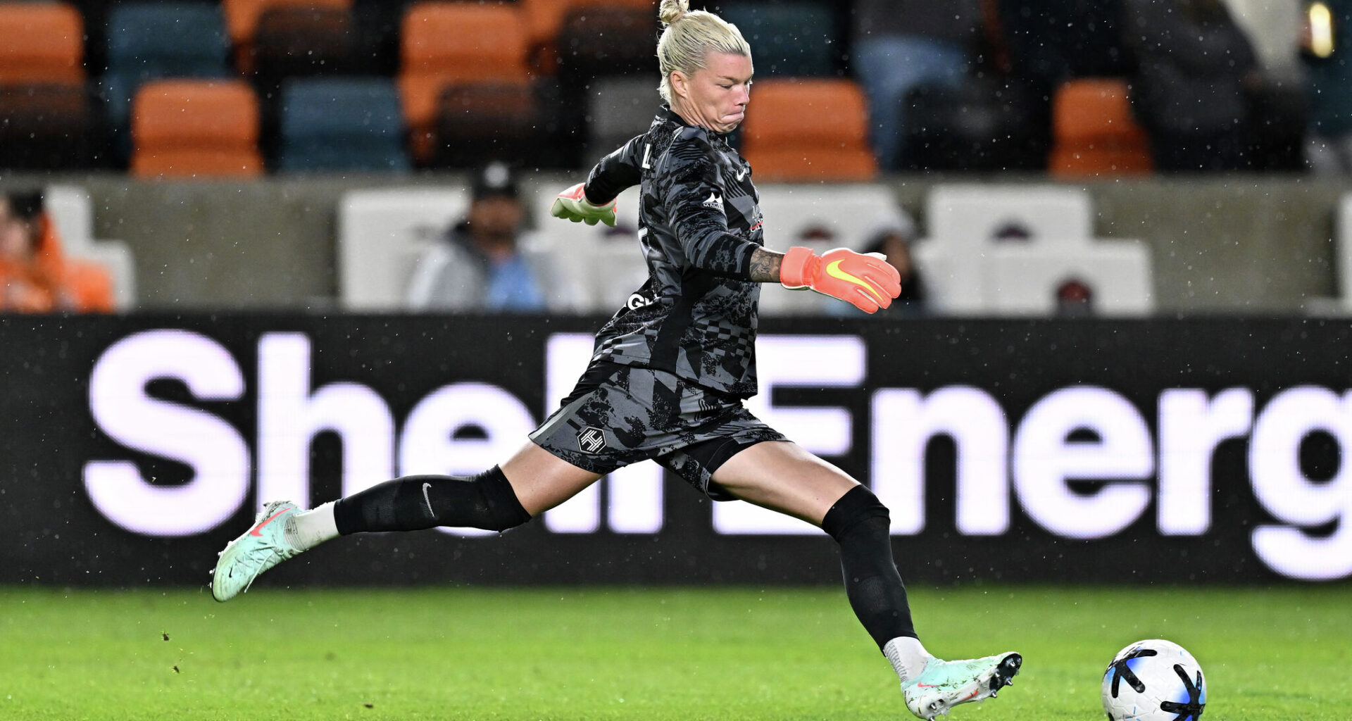 Jane Campbell has five saves in scoreless draw
