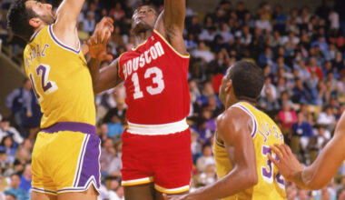 Houston Rockets jersey history No. 13 - Larry Smith