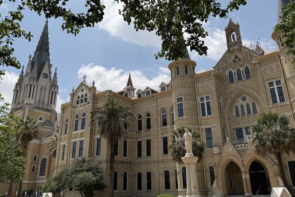 Study says 3 San Antonio universities face uncertain future as problems roil higher ed