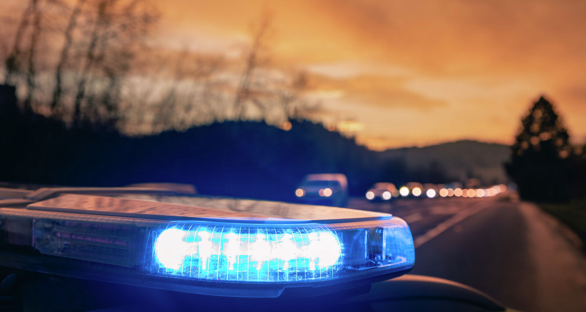 Crash shuts down lanes on I-10 between Kerrville and Junction