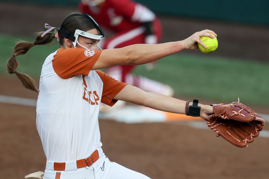 Texas softball salvages Arkansas series with finale win to end regular season