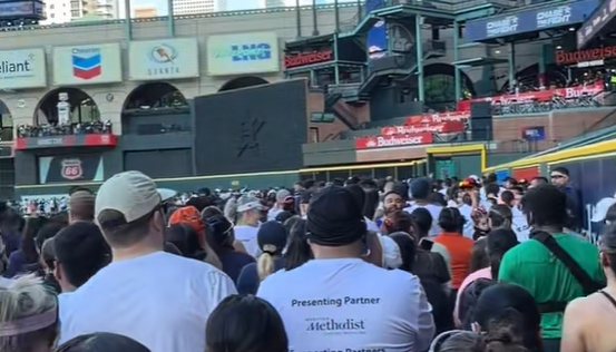 Houston ballpark logjam angers Astros race participants