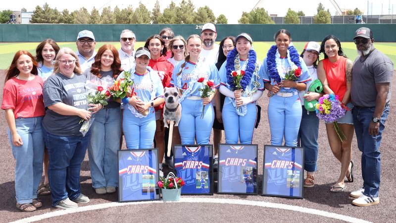 Long Ball Send-Off: Seniors Homer Their Way to Sunday Sweep