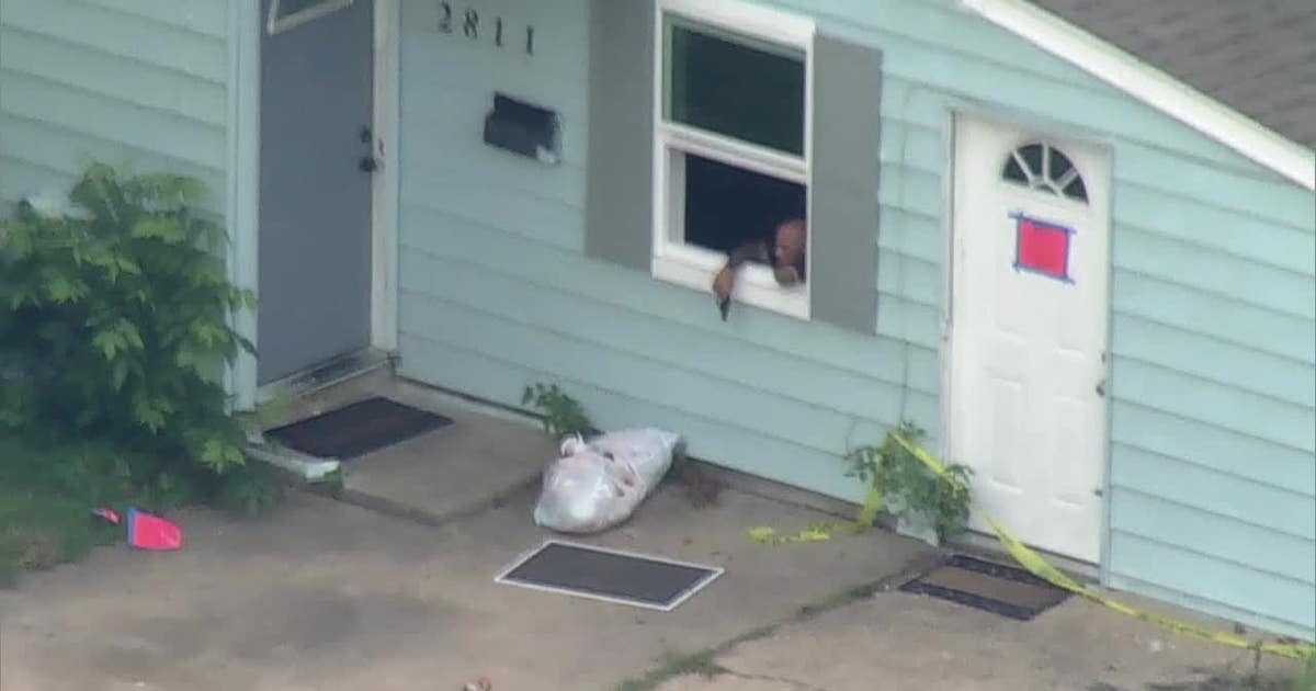 Richland Hills police arrest armed arson suspect after standoff at fire damaged home