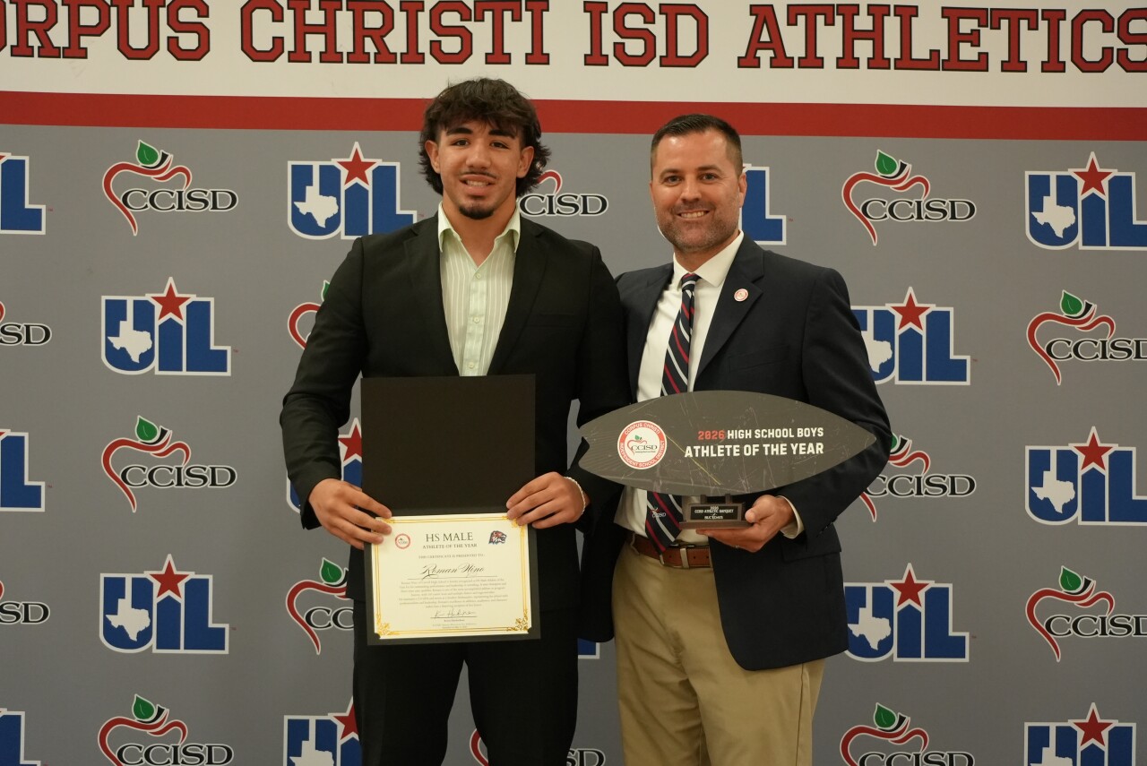 Roman Nino wins CCISD male athlete of the year 2026