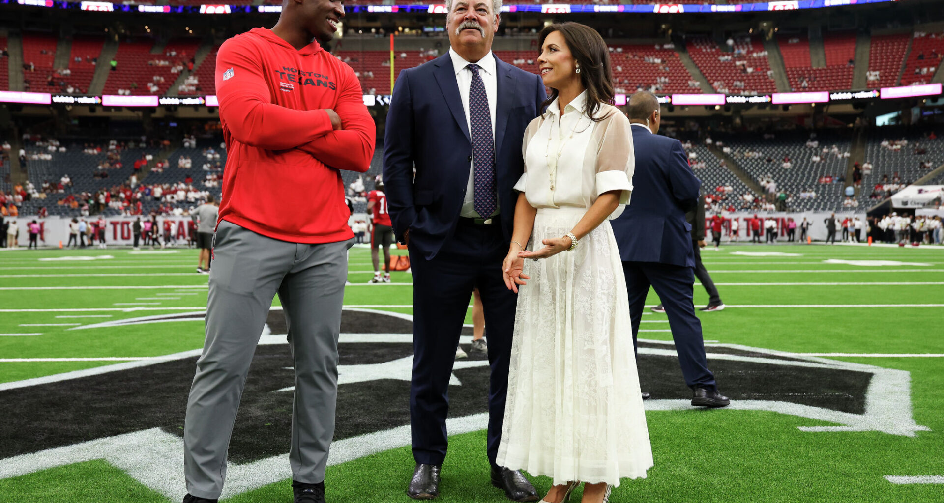Aging Reliant Stadium set for renovations as Texans commit long-term