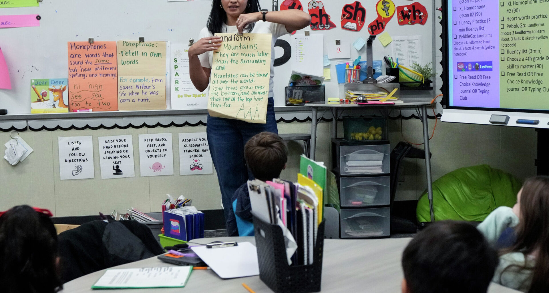 National Education Association report reveals Texas teacher pay gap