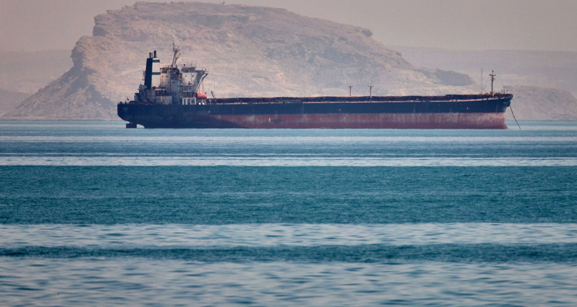 US attempt to open Strait of Hormuz tests fragile Iran war ceasefire