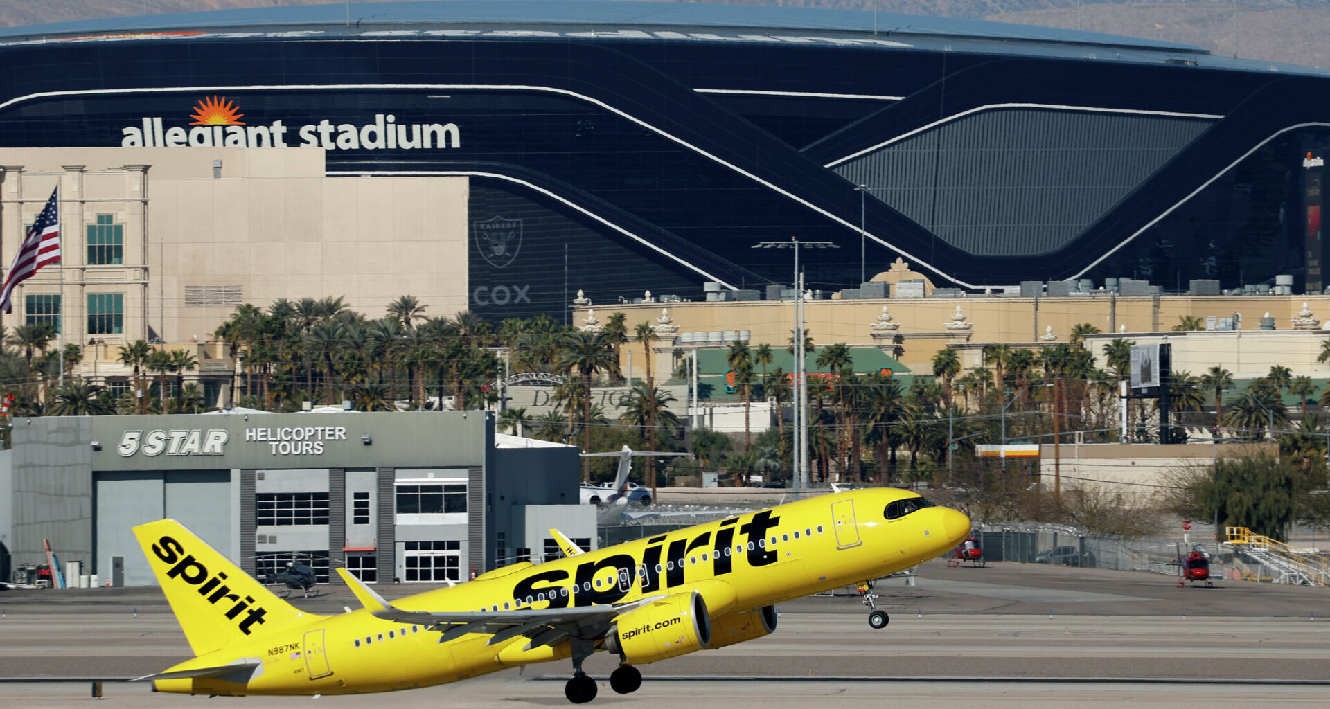Spirit, Southwest shakeups creating havoc for college sports in Texas