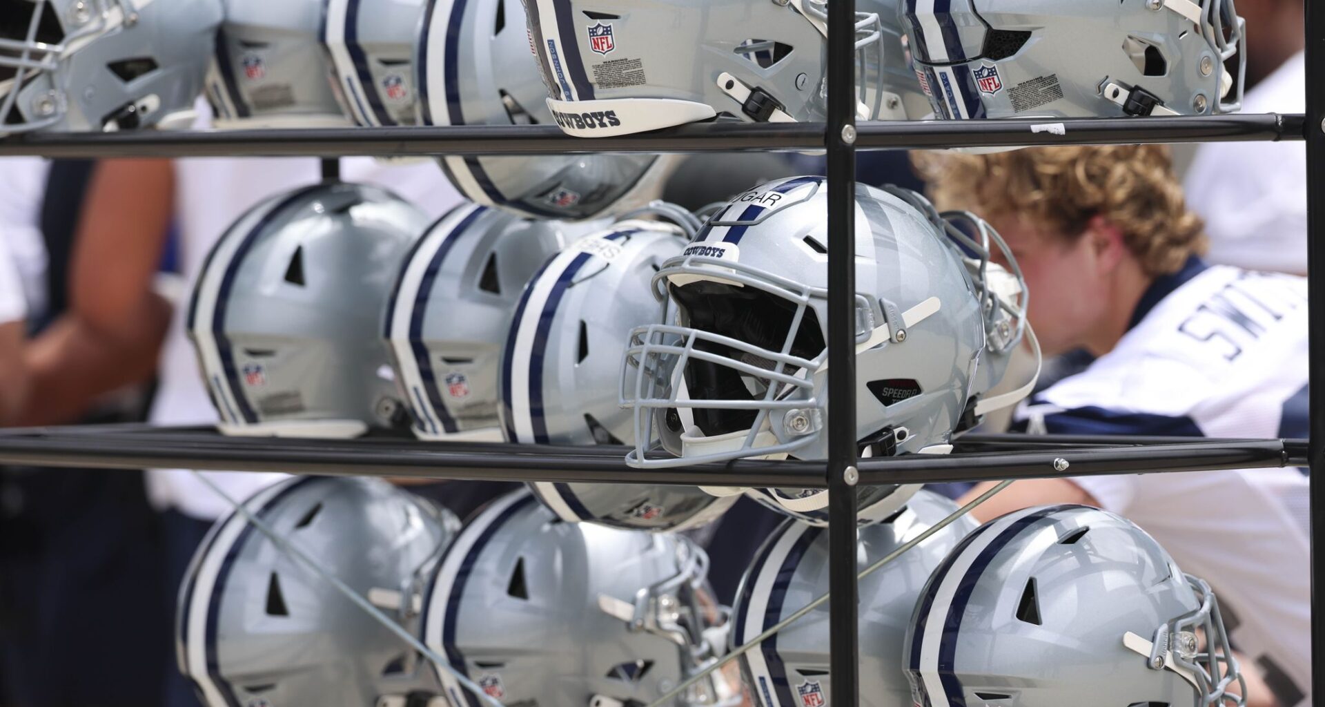 Dallas Cowboys add one UDFA rookie offensive tackle, waive another