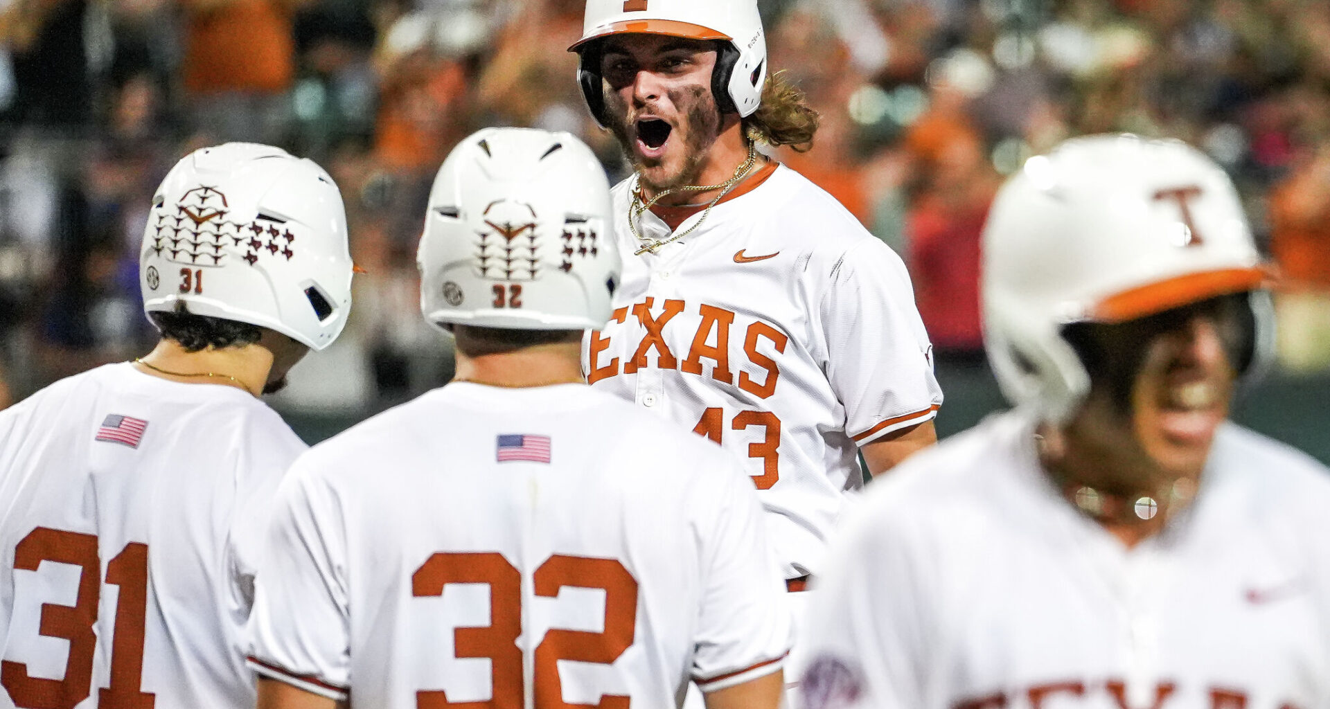 The Longhorns take on the Roadrunners