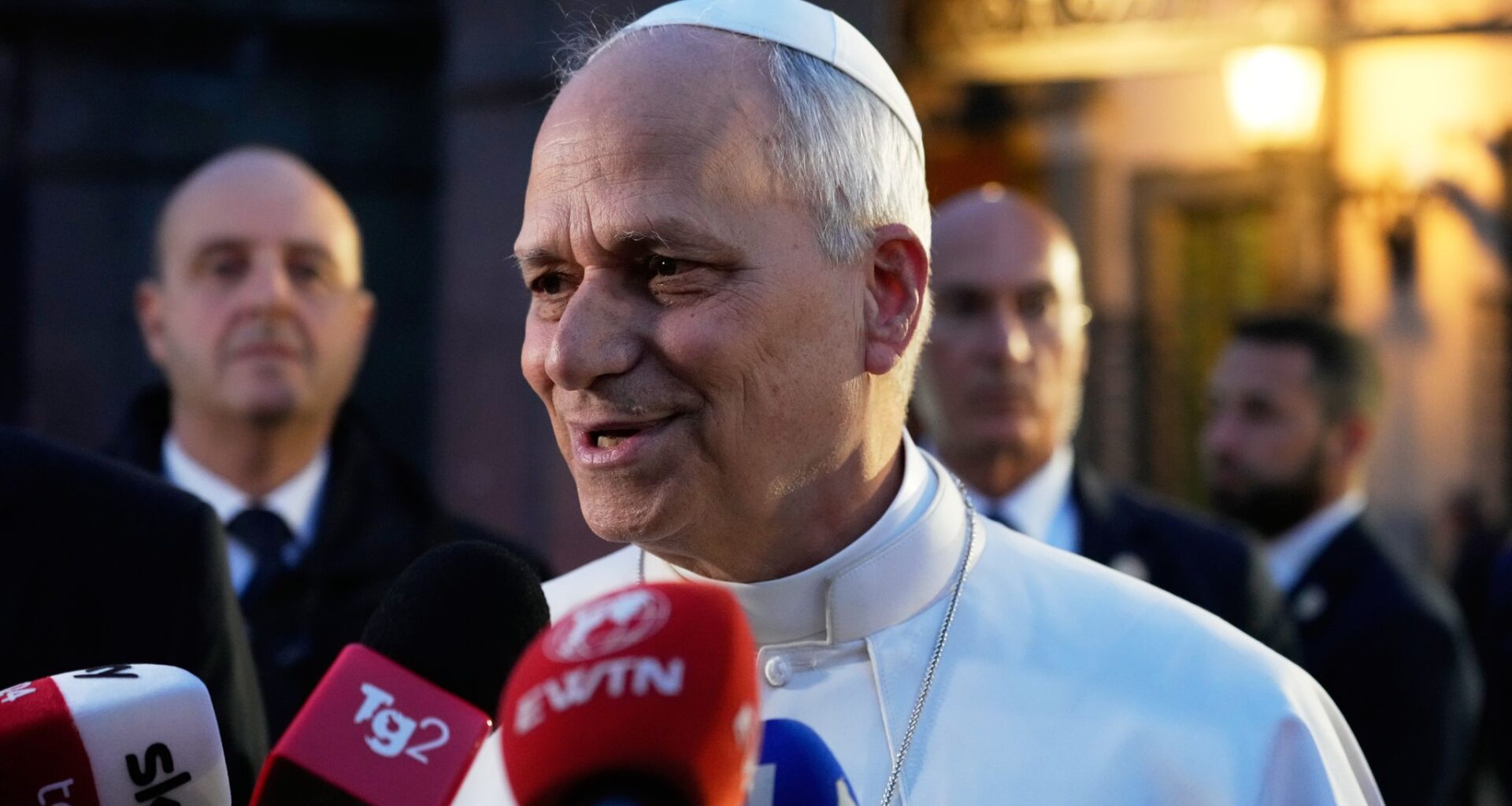 Trump again assails Pope Leo, potentially complicating Rubio's visit to the Vatican this week