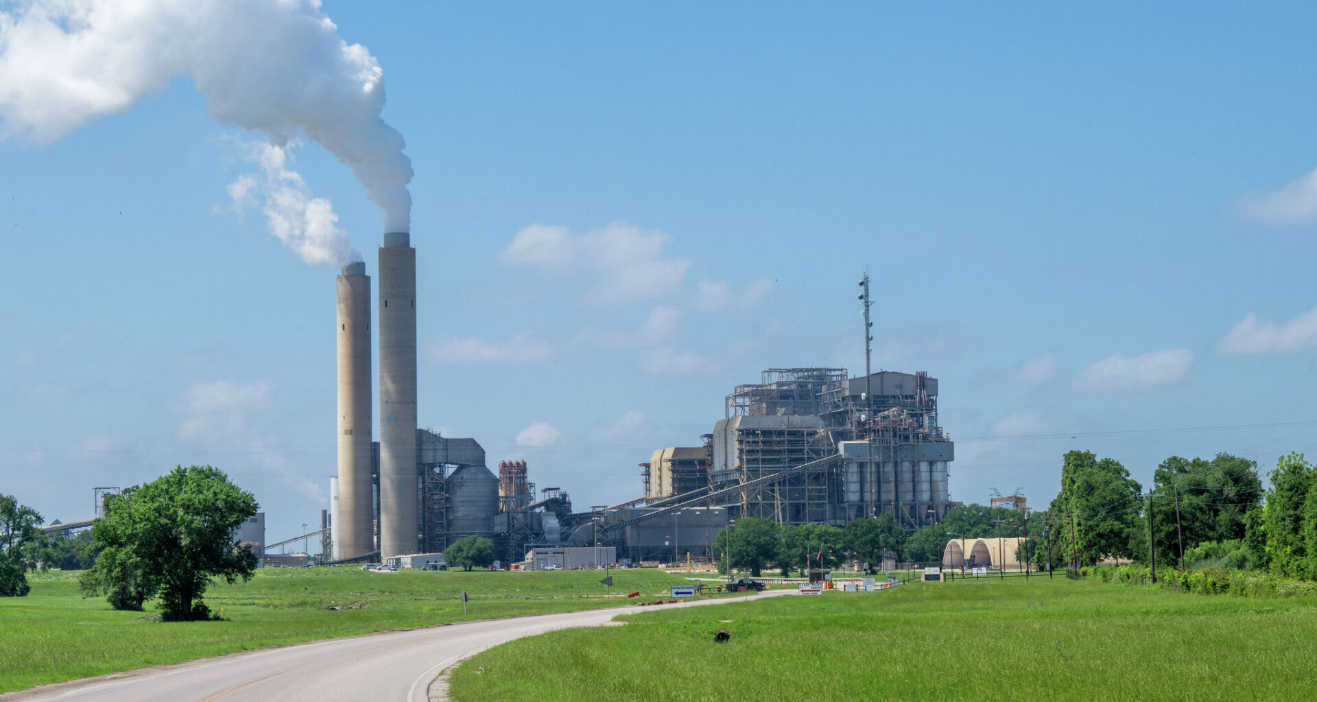 Data centers take heat—but Texas coal plants use more water