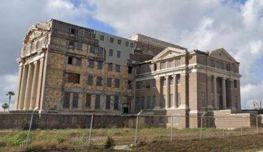 Vacant 1914 Texas courthouse moves closer to demo with $2M deal